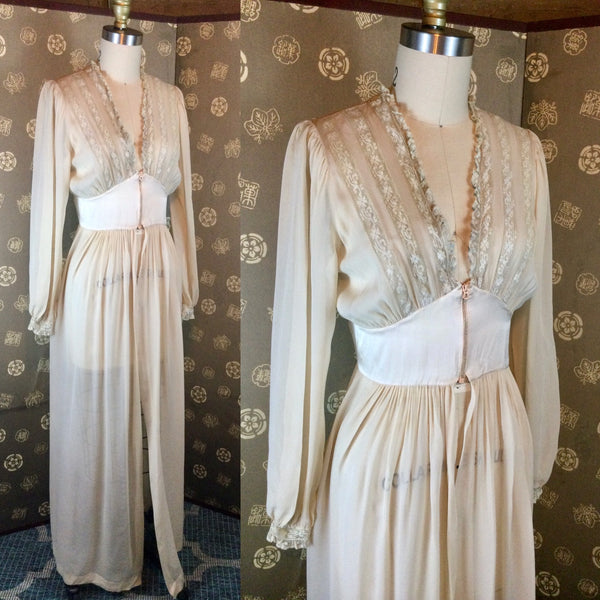1940s Chiffon Dressing Gown