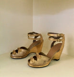 1940s Risqué Gold Wedges