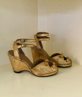 1940s Risqué Gold Wedges