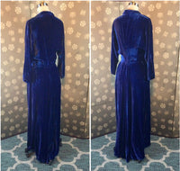 1940s Blue Velvet Dressing Gown