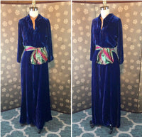 1940s Blue Velvet Dressing Gown