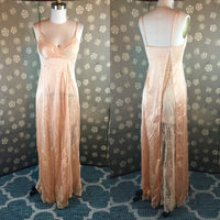 1980's Bob Mackie for Glydons Lilac Lace Peignoir Set For Sale at 1stDibs