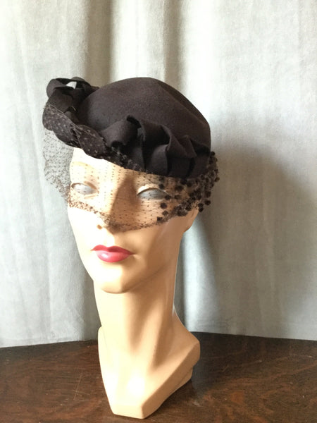 1940s Dotted Veiled Hat / Topper